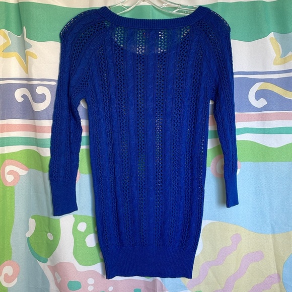 Crochet style Sweater - Picture 6 of 6